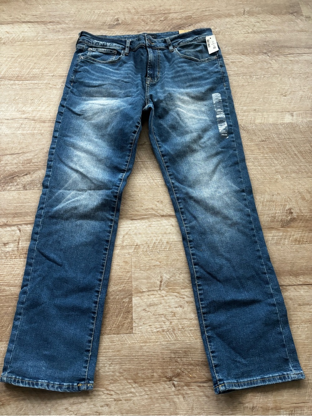 Aeropostale Men's Distressed Blue Relaxed Jeans